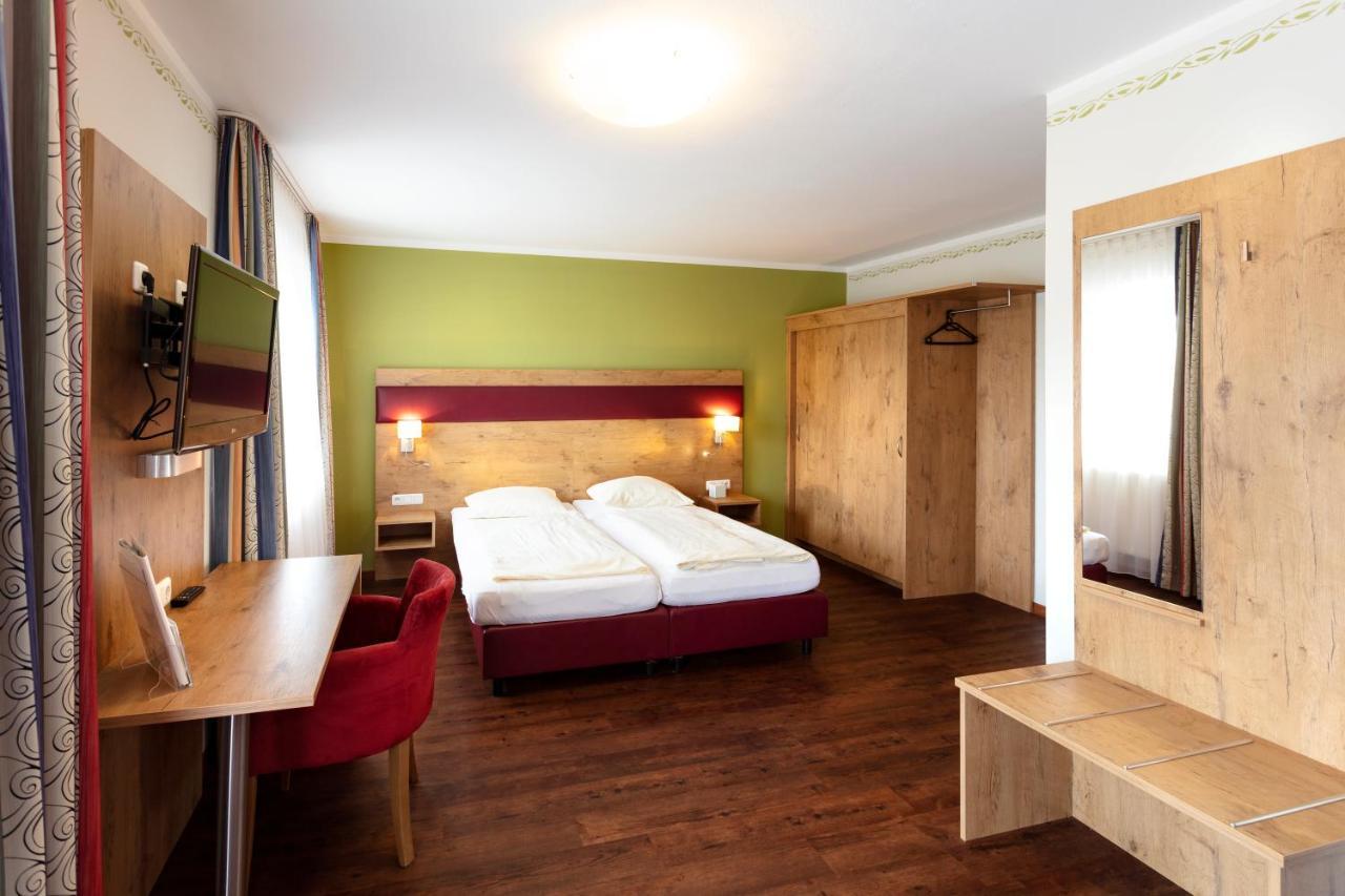 Ferienhotel Herzog Neumarkt am Wallersee Eksteriør billede