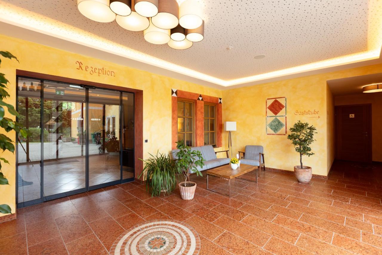 Ferienhotel Herzog Neumarkt am Wallersee Eksteriør billede